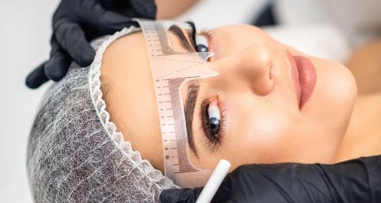 Nano Brows vs Microblading
